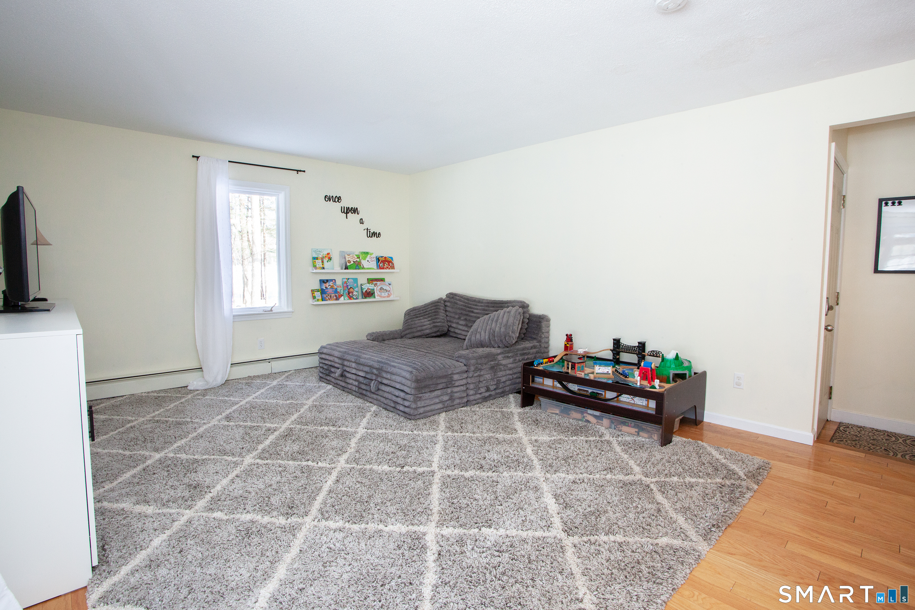 10 Ridgewood Drive Suffield CT 06093