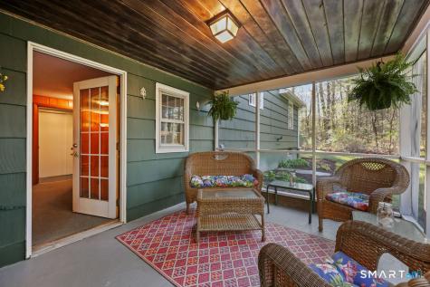 8 David Drive Simsbury CT 06070