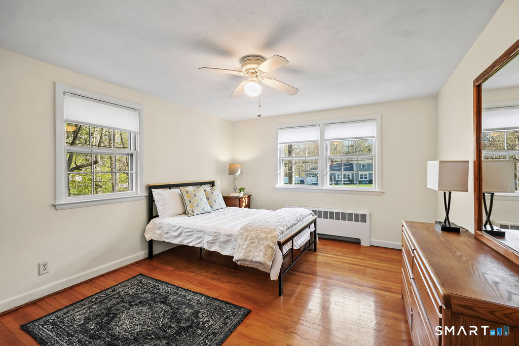 8 David Drive Simsbury CT 06070