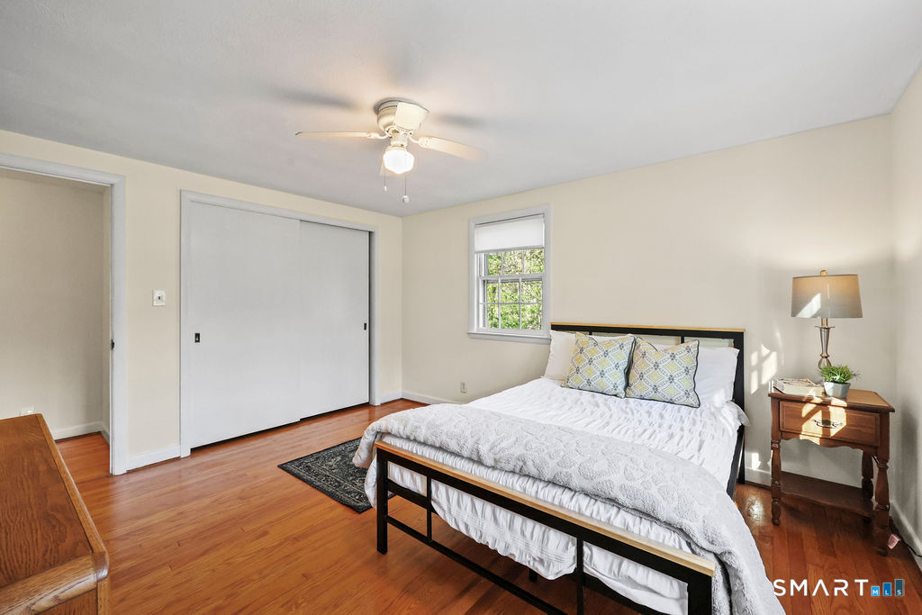 8 David Drive Simsbury CT 06070