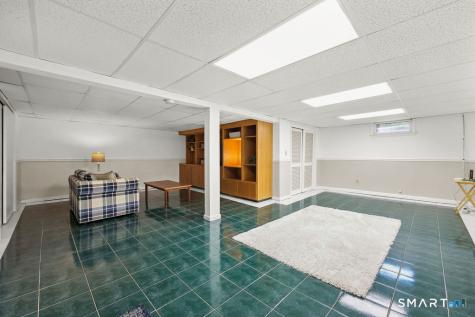 8 David Drive Simsbury CT 06070