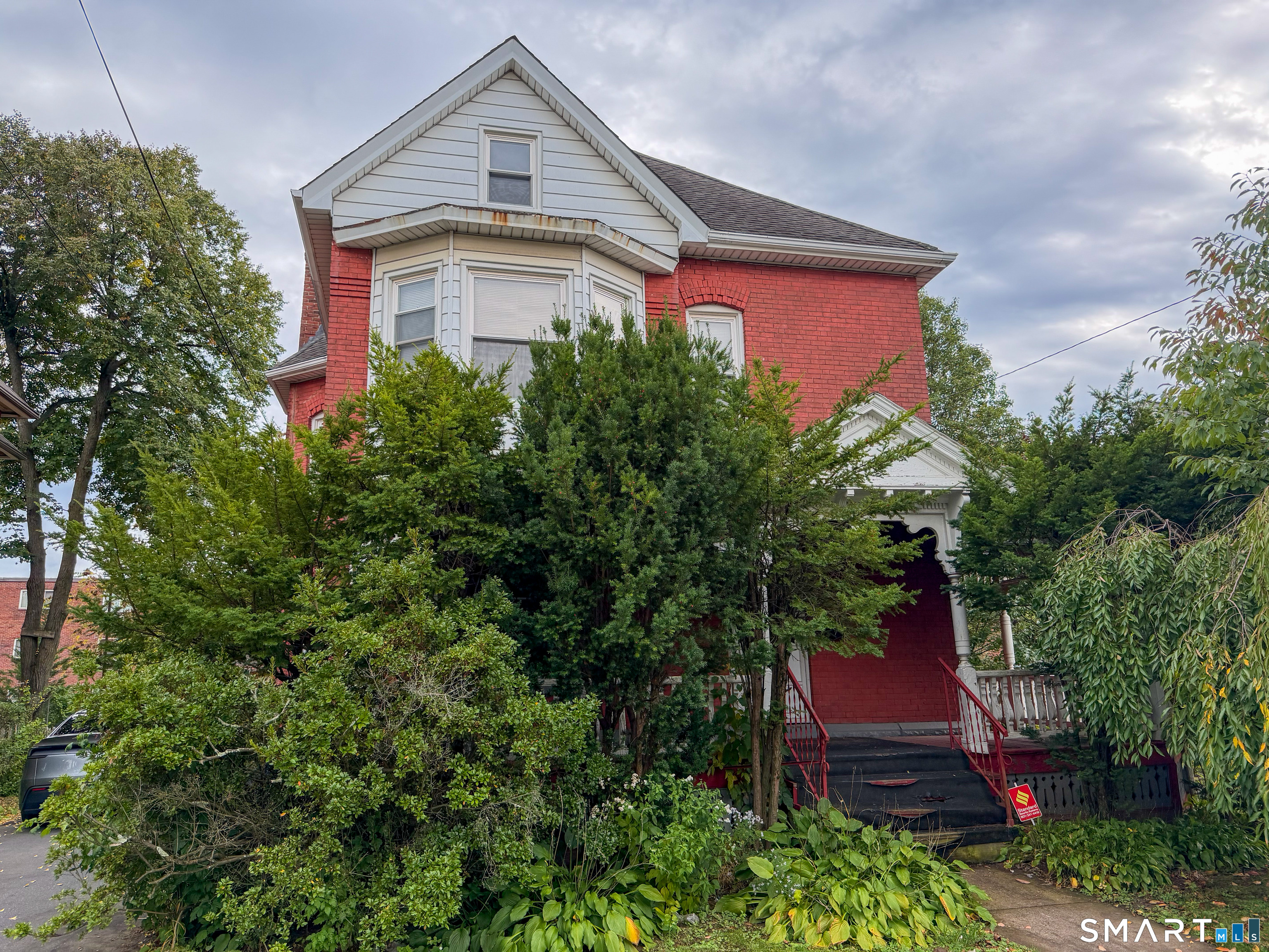 21 Annawan Street Hartford CT 06114