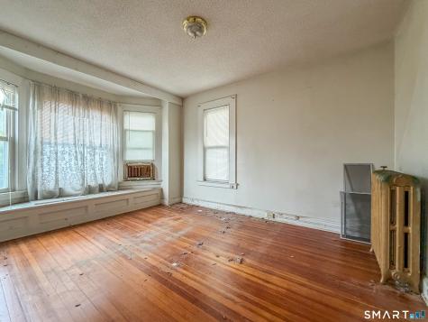 21 Annawan Street Hartford CT 06114