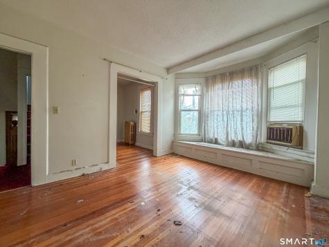 21 Annawan Street Hartford CT 06114