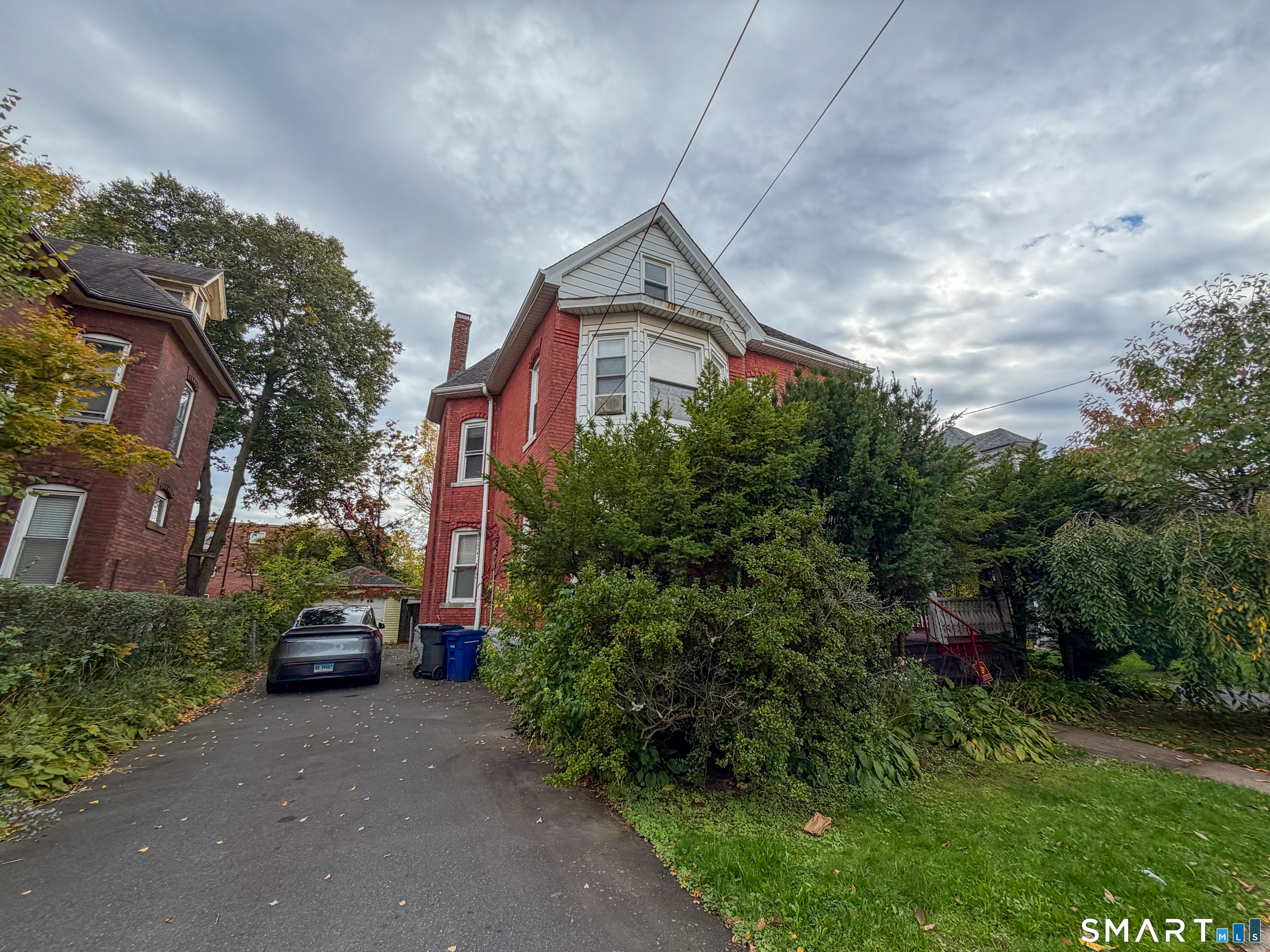 21 Annawan Street Hartford CT 06114