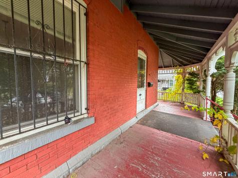 21 Annawan Street Hartford CT 06114
