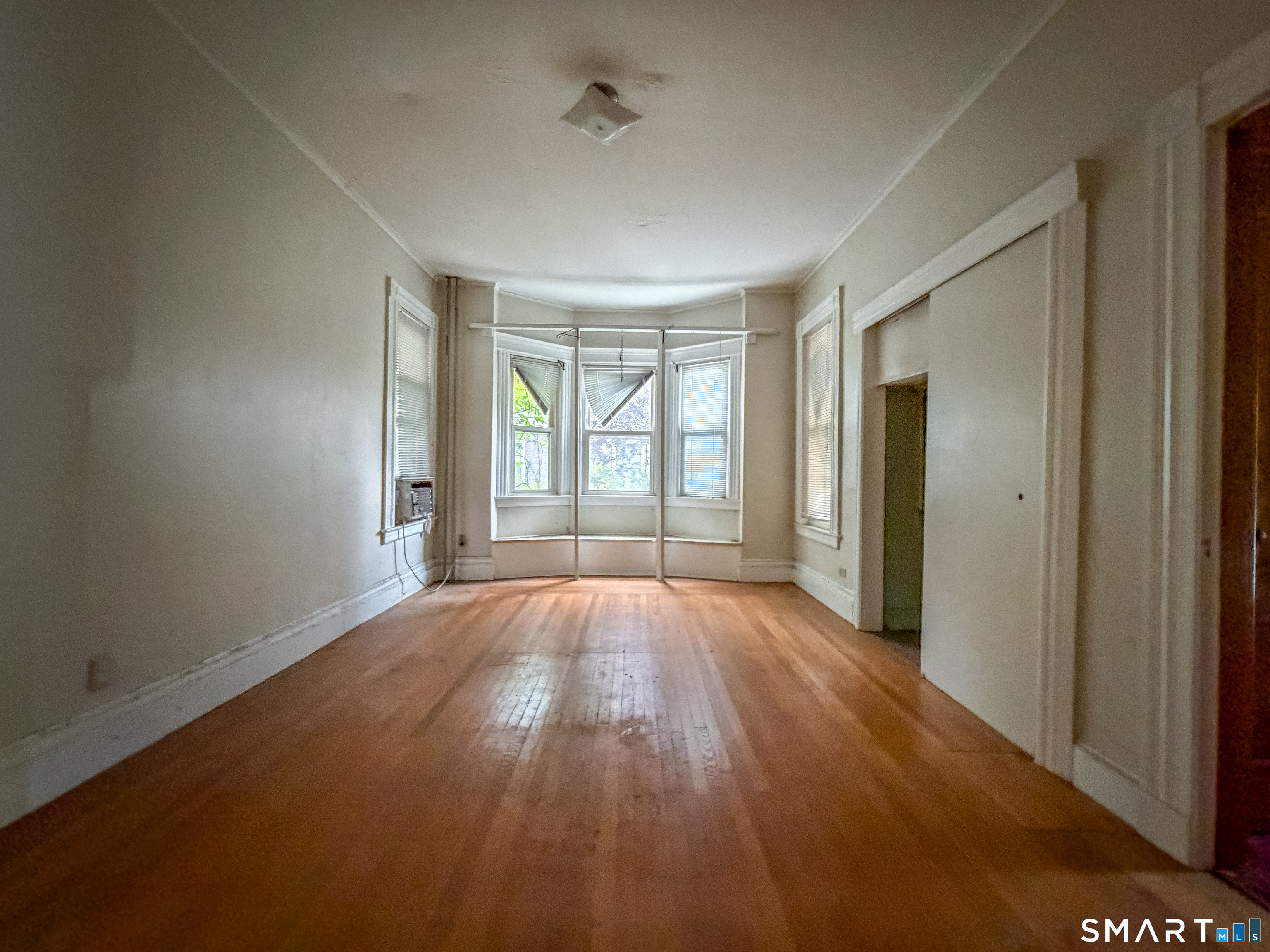 21 Annawan Street Hartford CT 06114