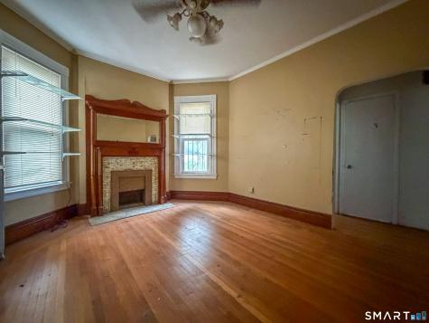 21 Annawan Street Hartford CT 06114