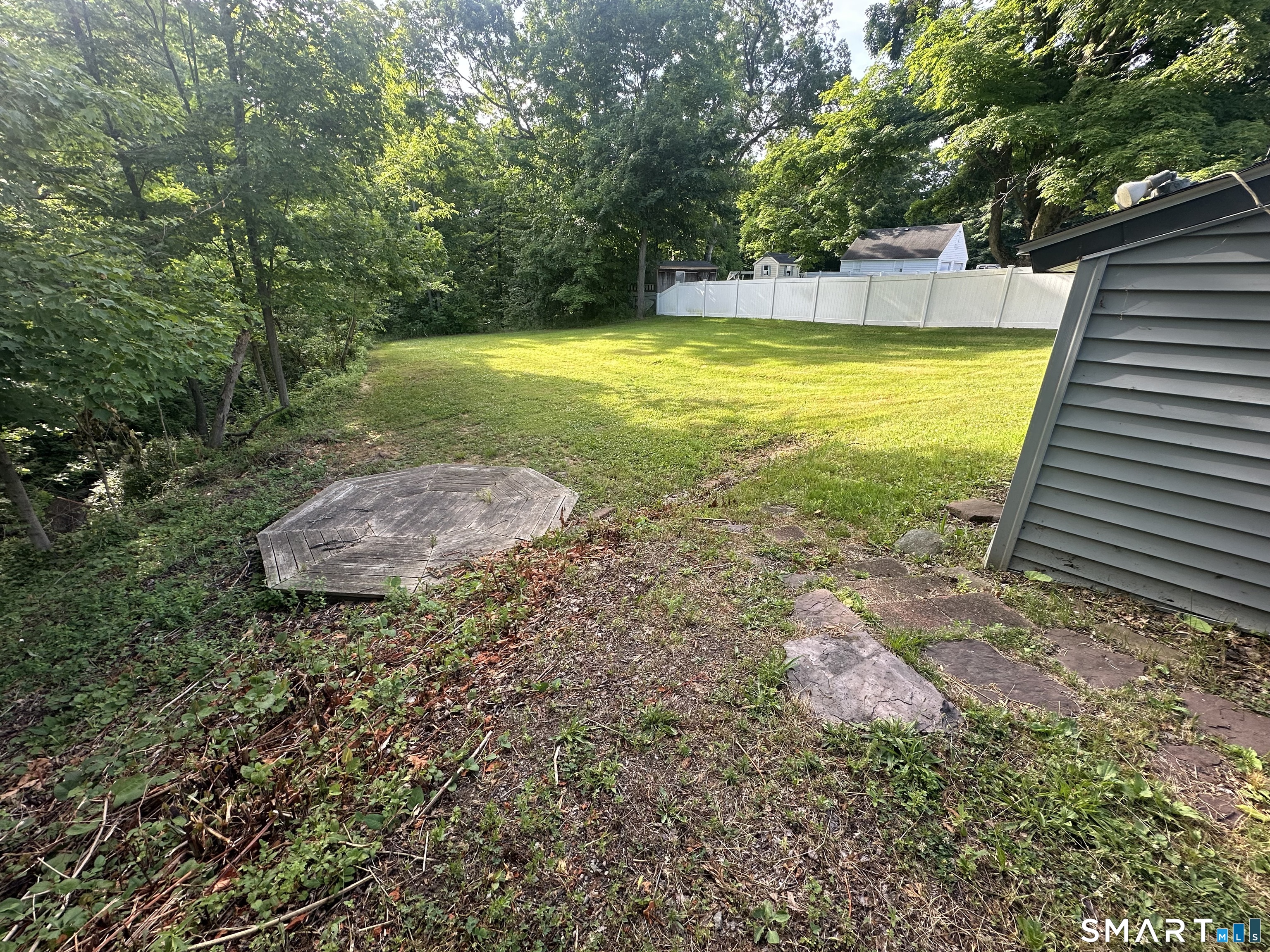 634 East North Street Suffield CT 06078