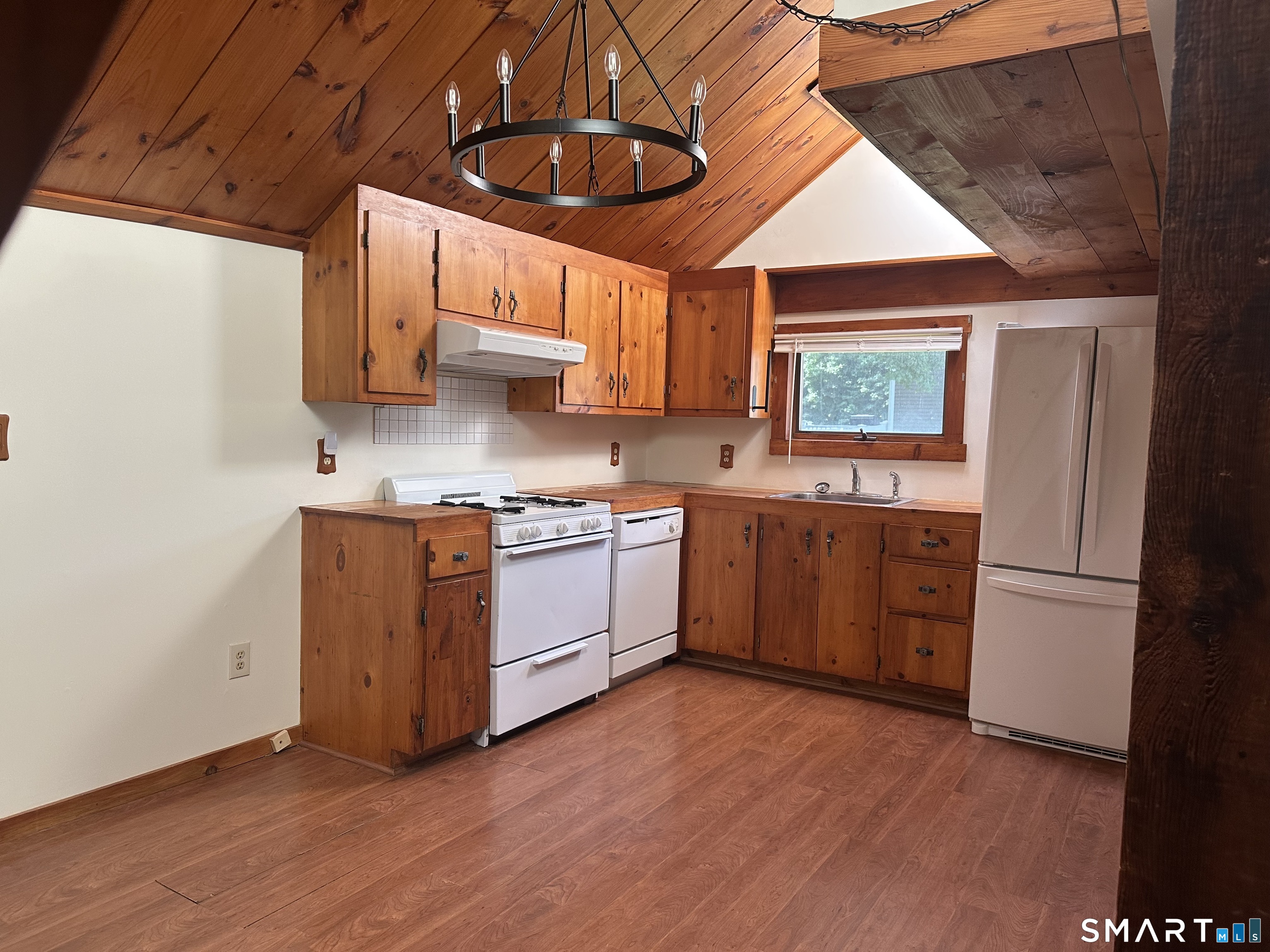 634 East North Street Suffield CT 06078
