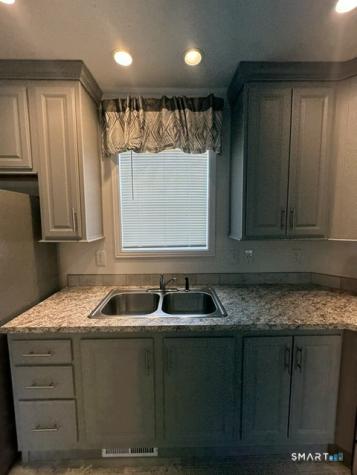 435 High Street Groton CT 06355