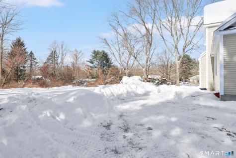 102 West Street Hebron CT 06248