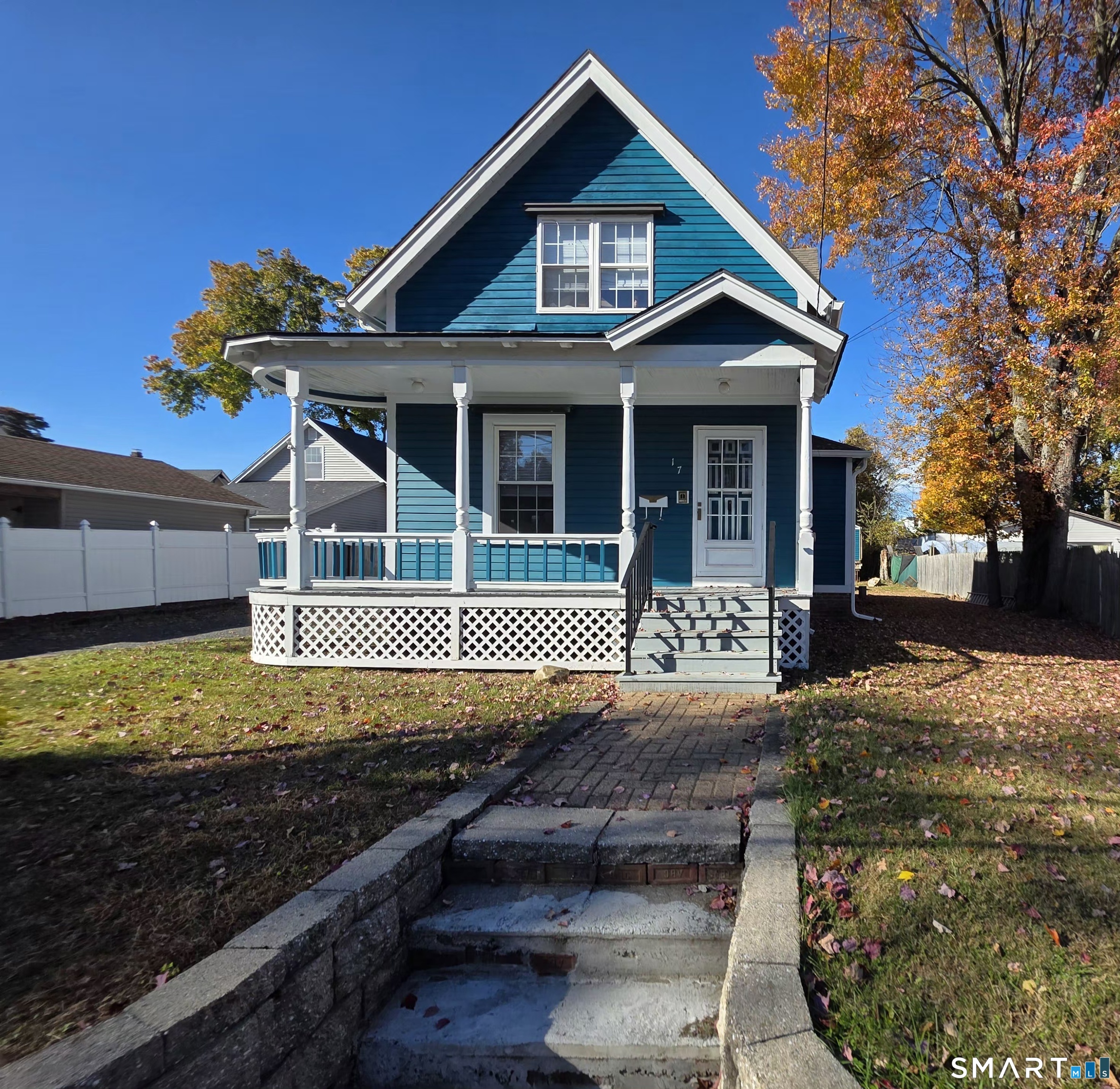 17 Edgewood Avenue Waterbury CT 06706