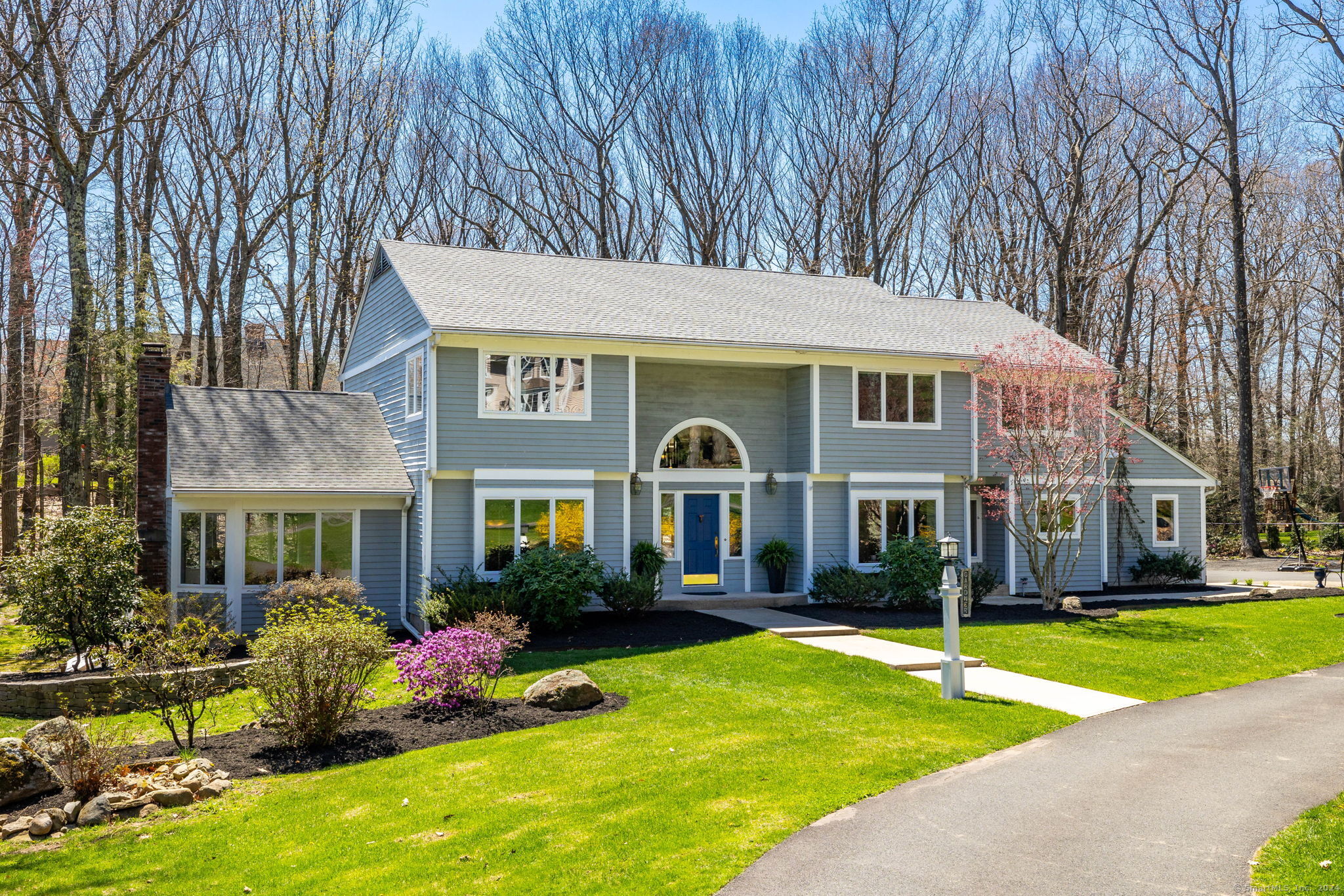 57 Old Kings Road Avon CT 06001
