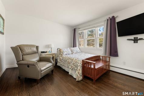 347 Amity Road Bethany CT 06524