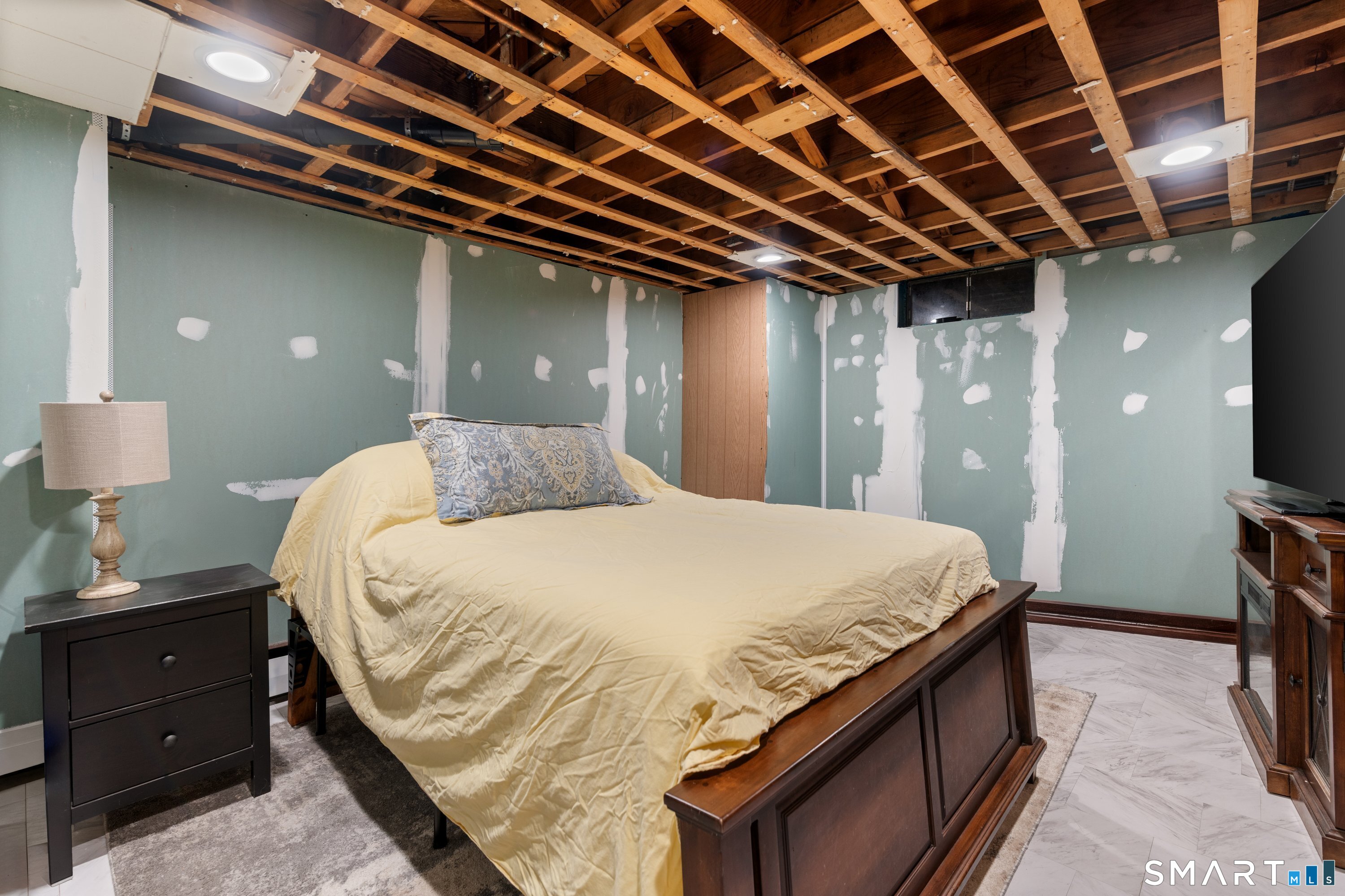 347 Amity Road Bethany CT 06524