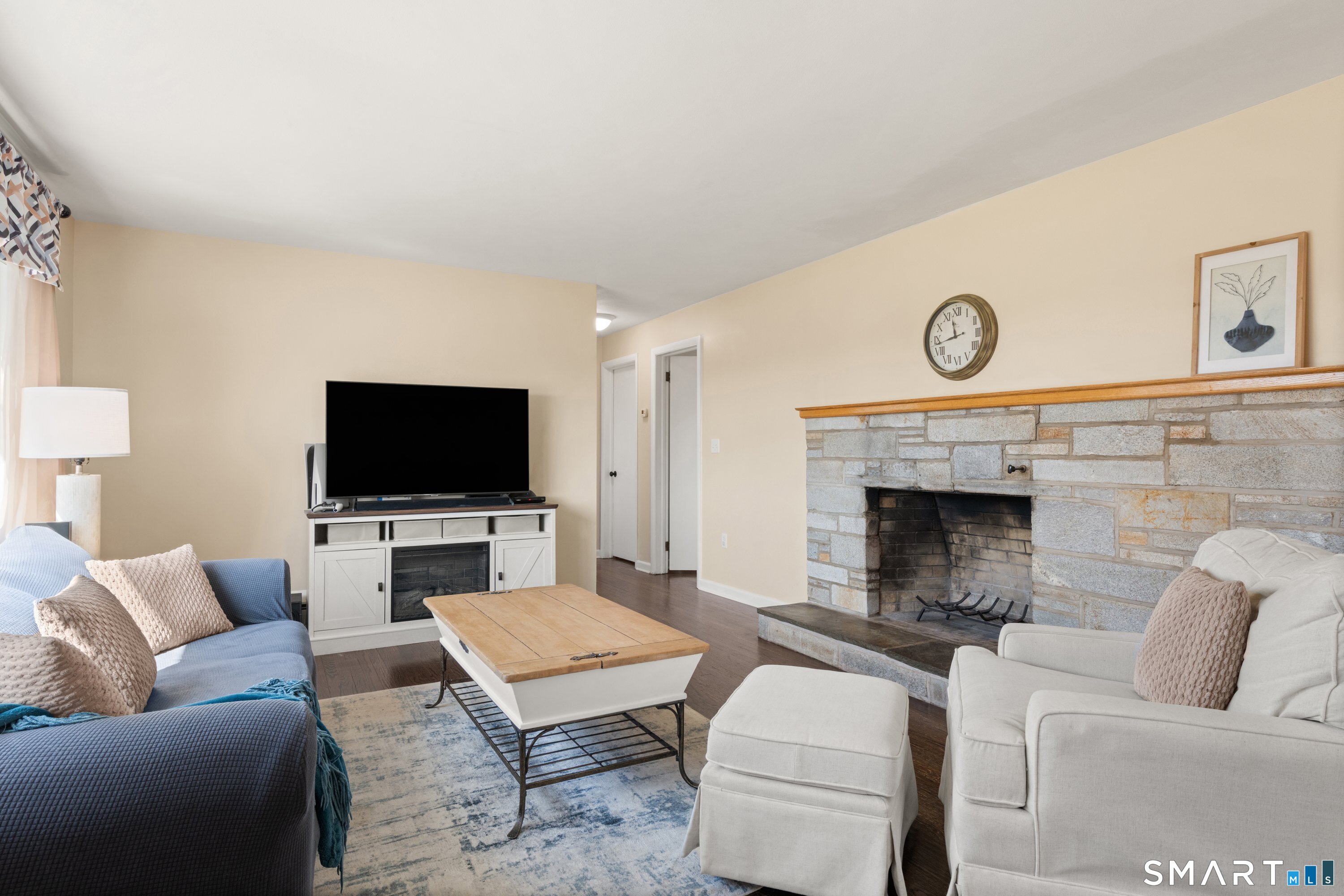 347 Amity Road Bethany CT 06524