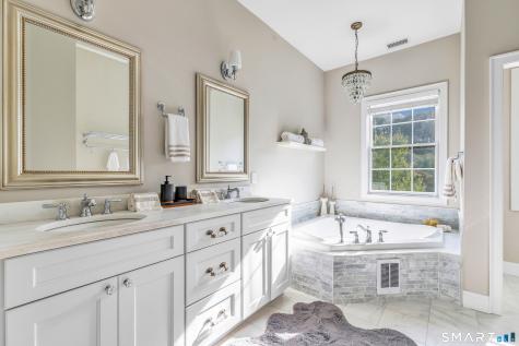 123 Riding Ridge Road Monroe CT 06468