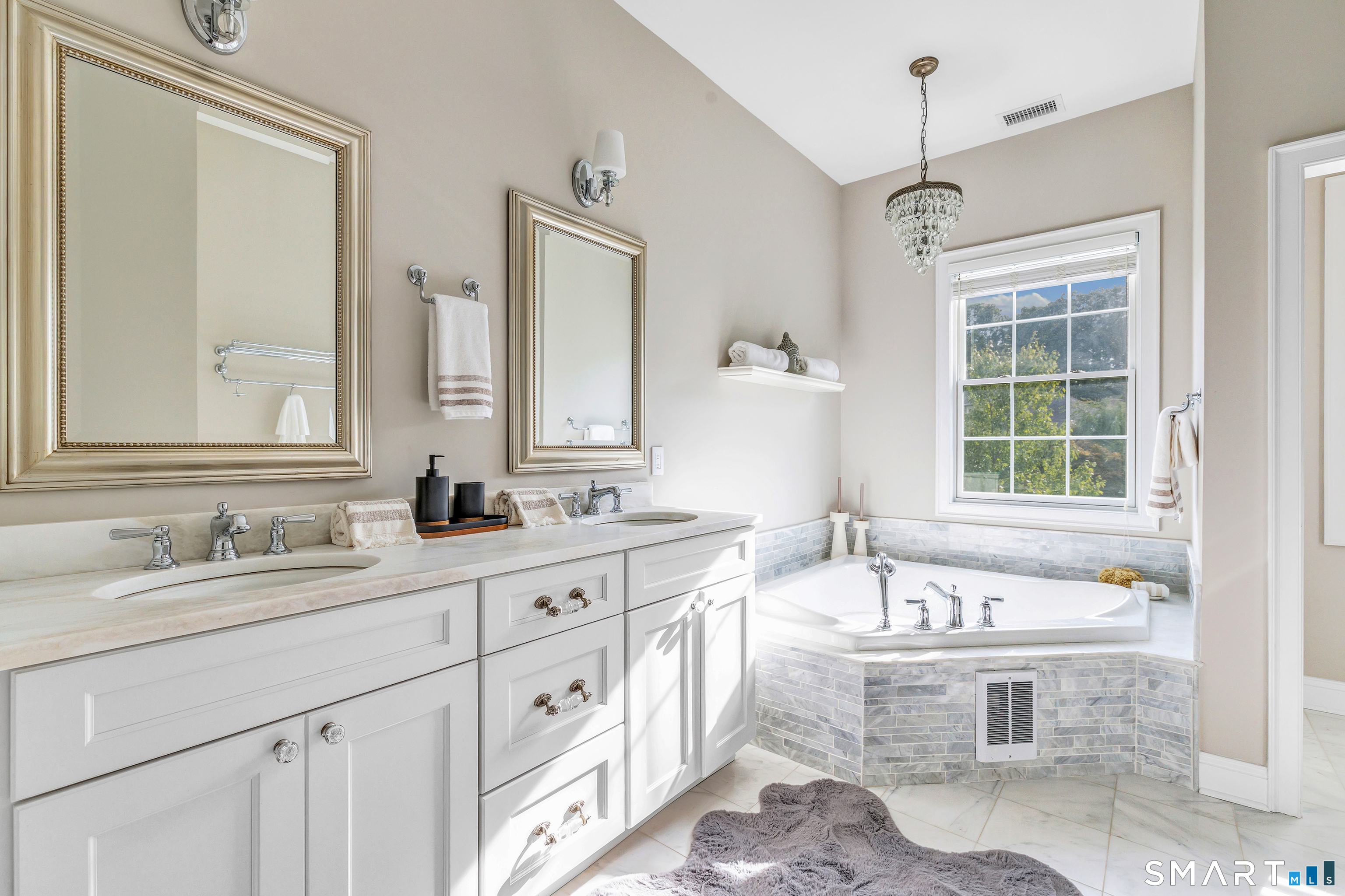123 Riding Ridge Road Monroe CT 06468