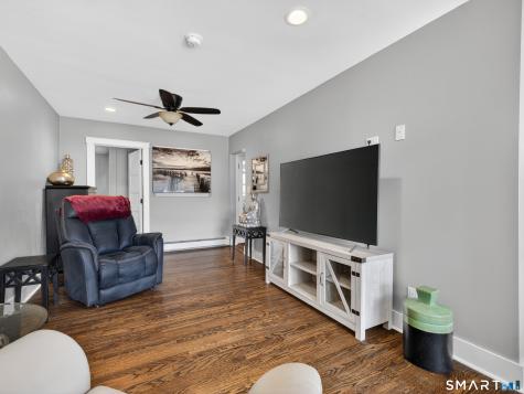 5 Oak Road Waterford CT 06385
