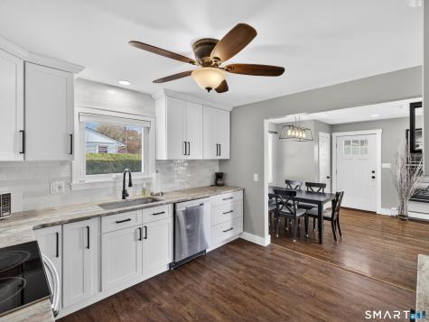 5 Oak Road Waterford CT 06385