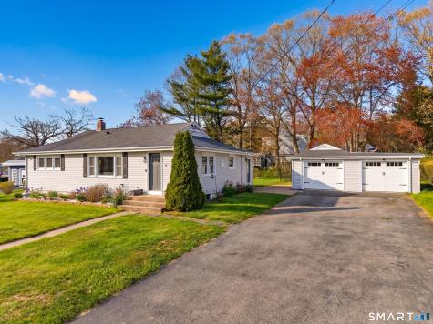 5 Oak Road Waterford CT 06385