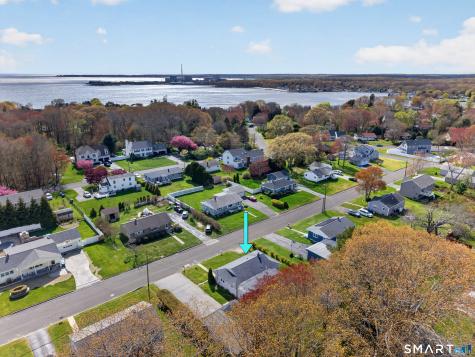 5 Oak Road Waterford CT 06385