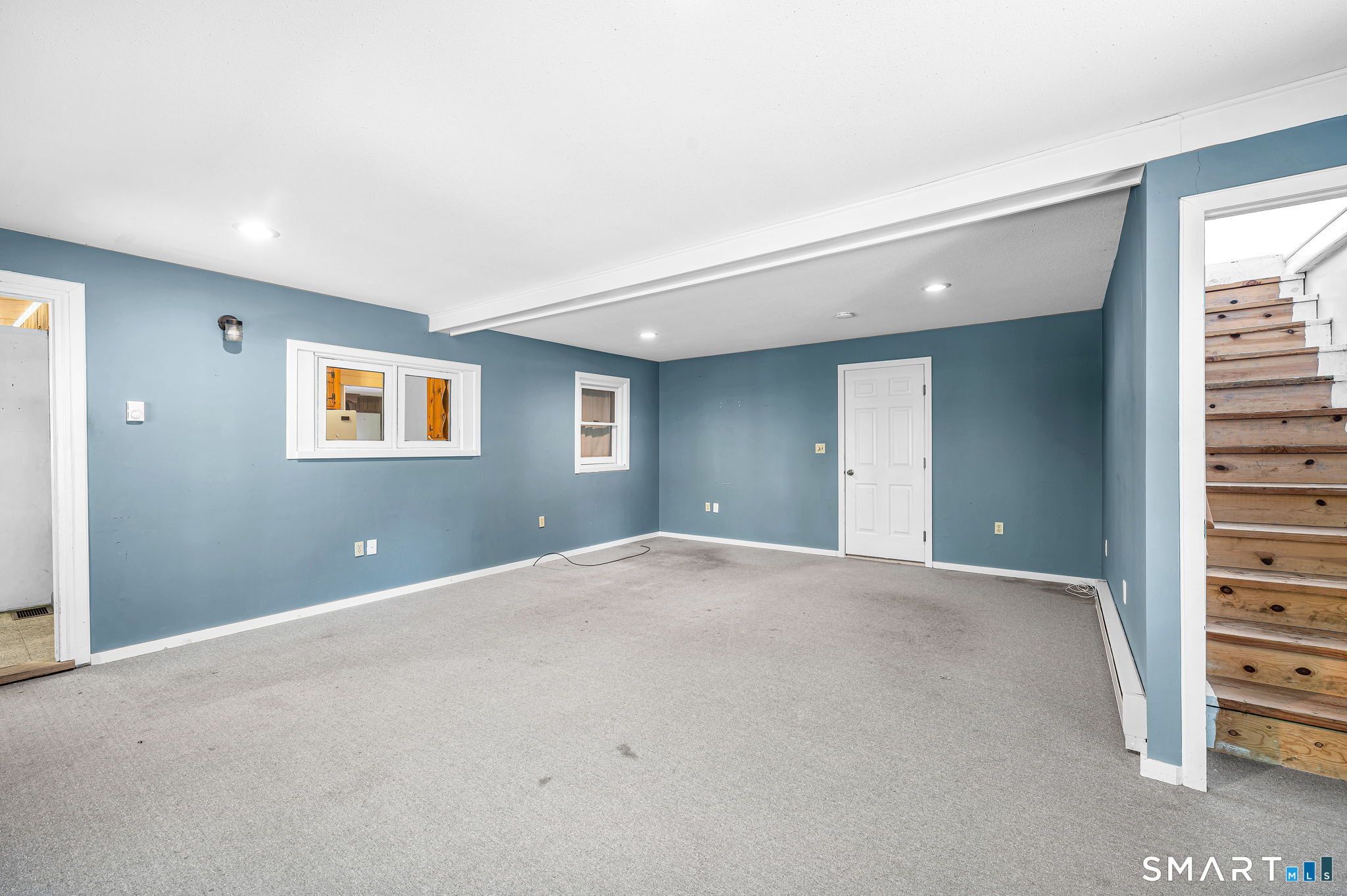 8 Crescent Beach Drive Enfield CT 06082