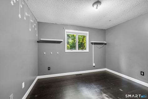 8 Crescent Beach Drive Enfield CT 06082
