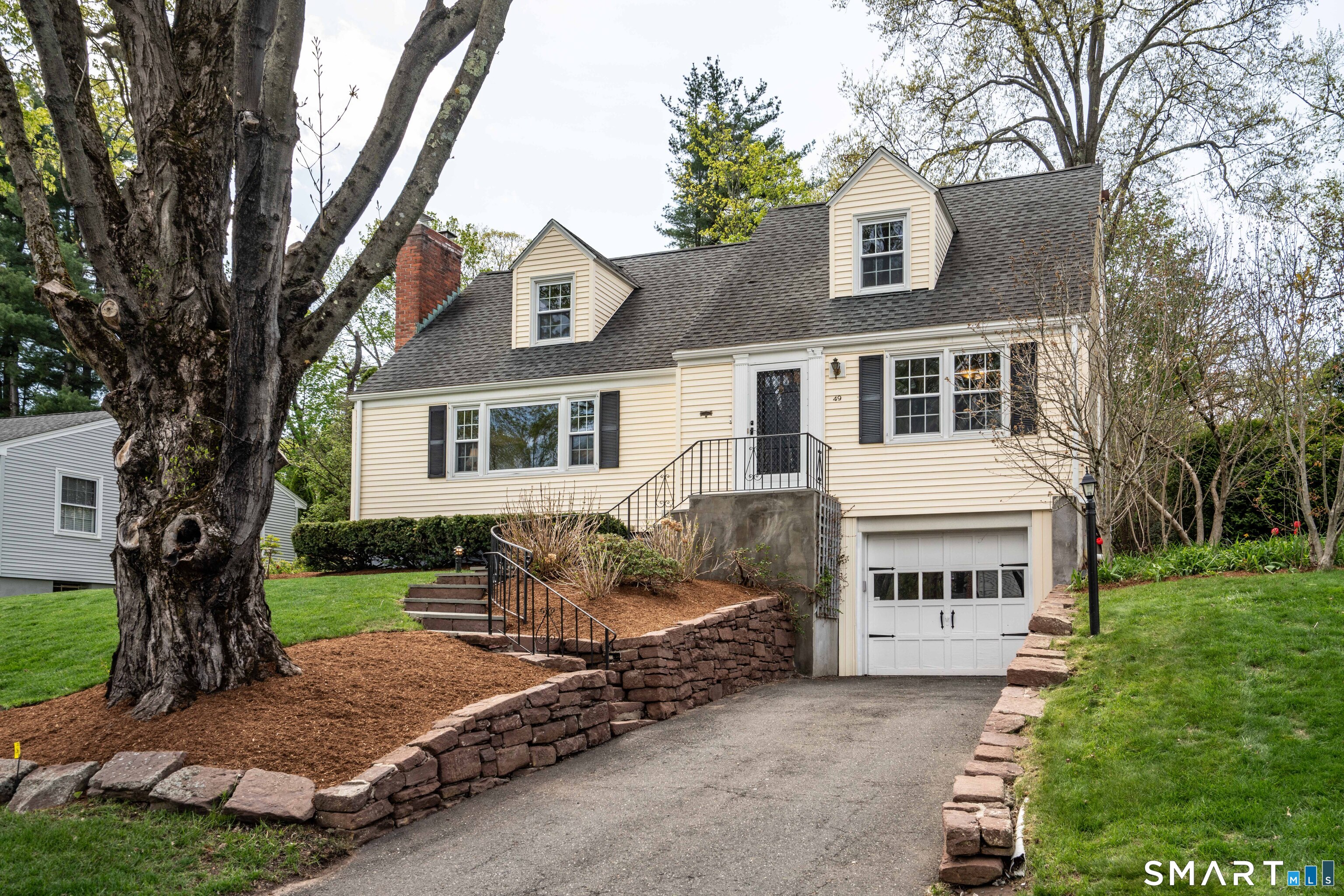 49 Foxridge Road West Hartford CT 06107