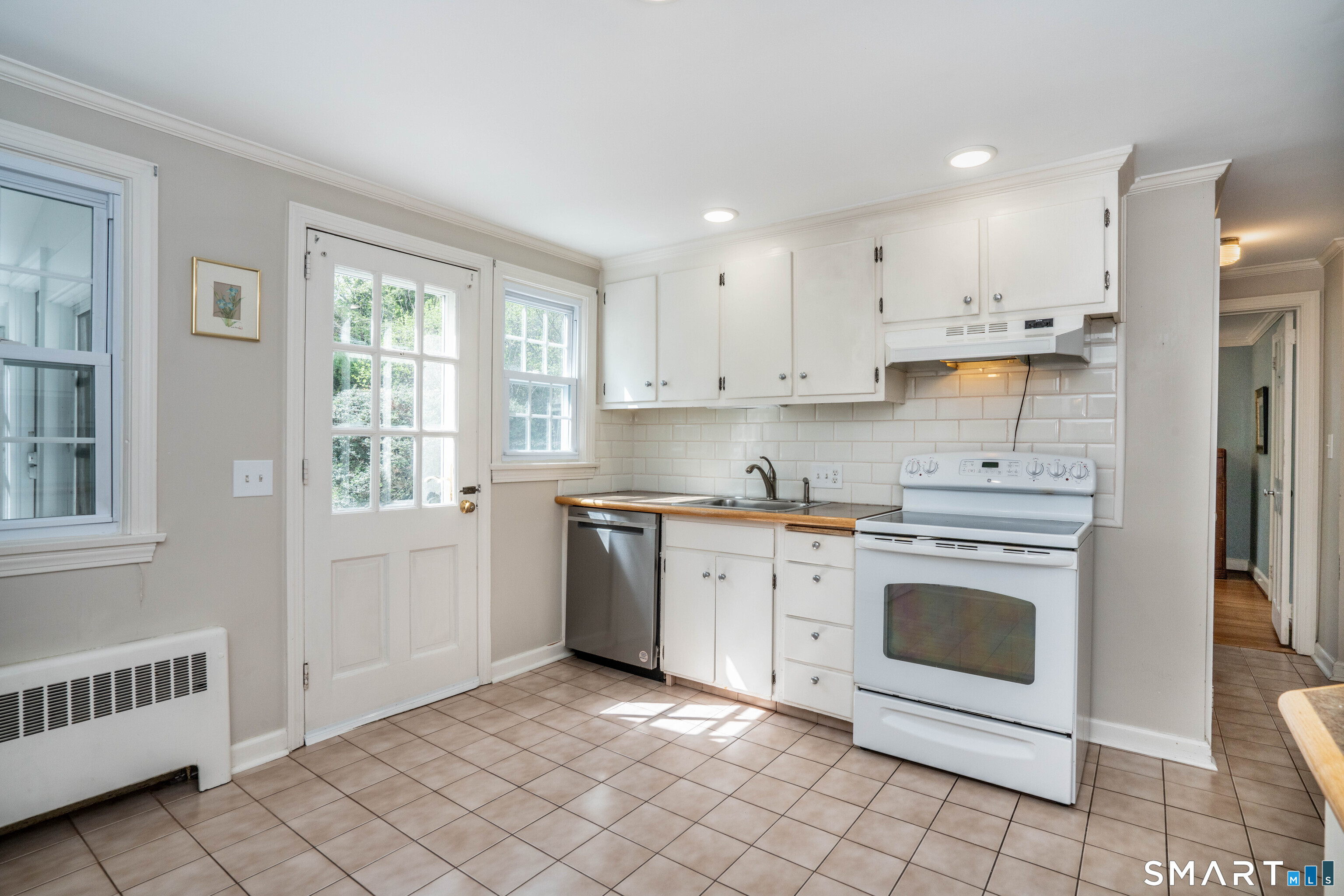 49 Foxridge Road West Hartford CT 06107