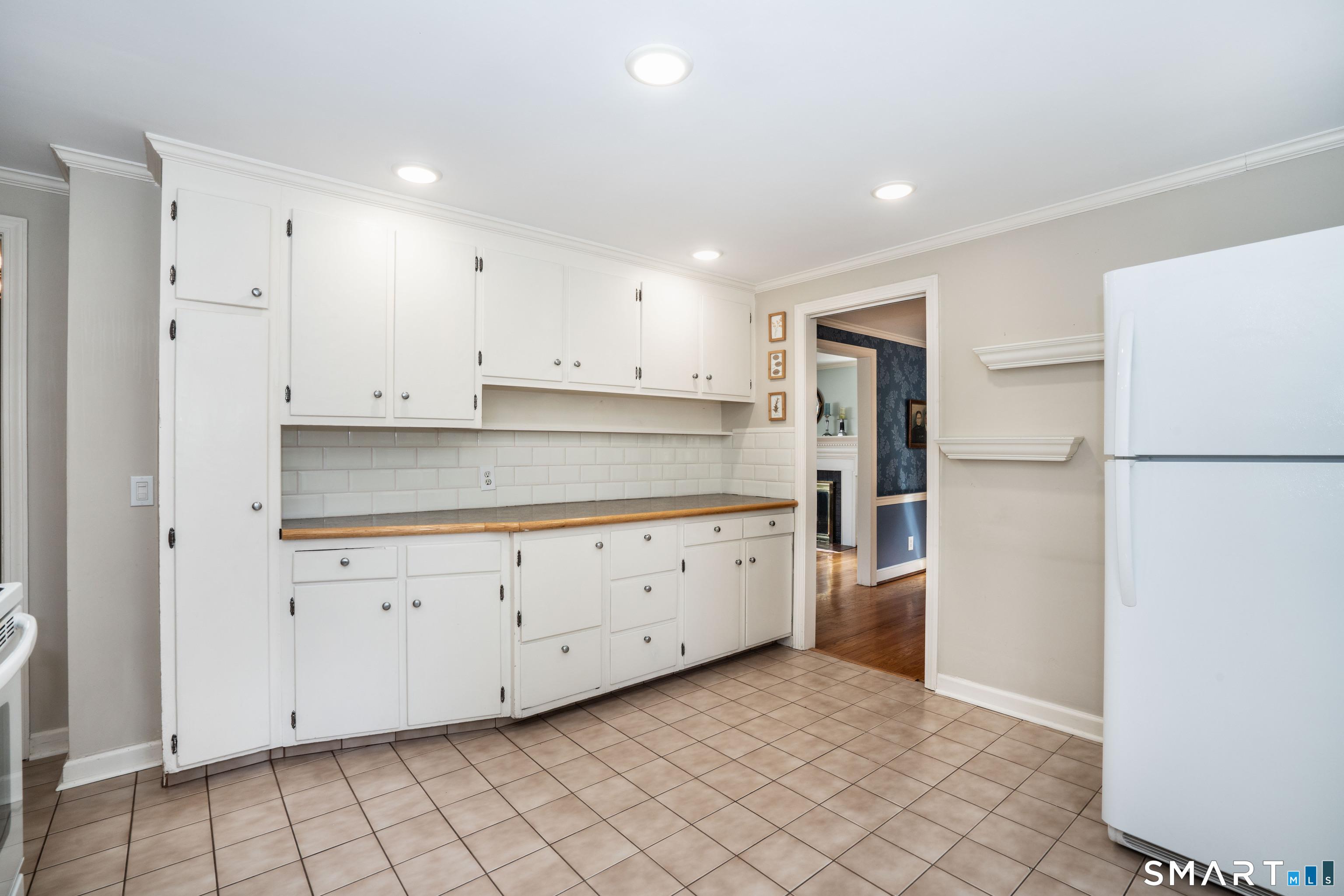 49 Foxridge Road West Hartford CT 06107