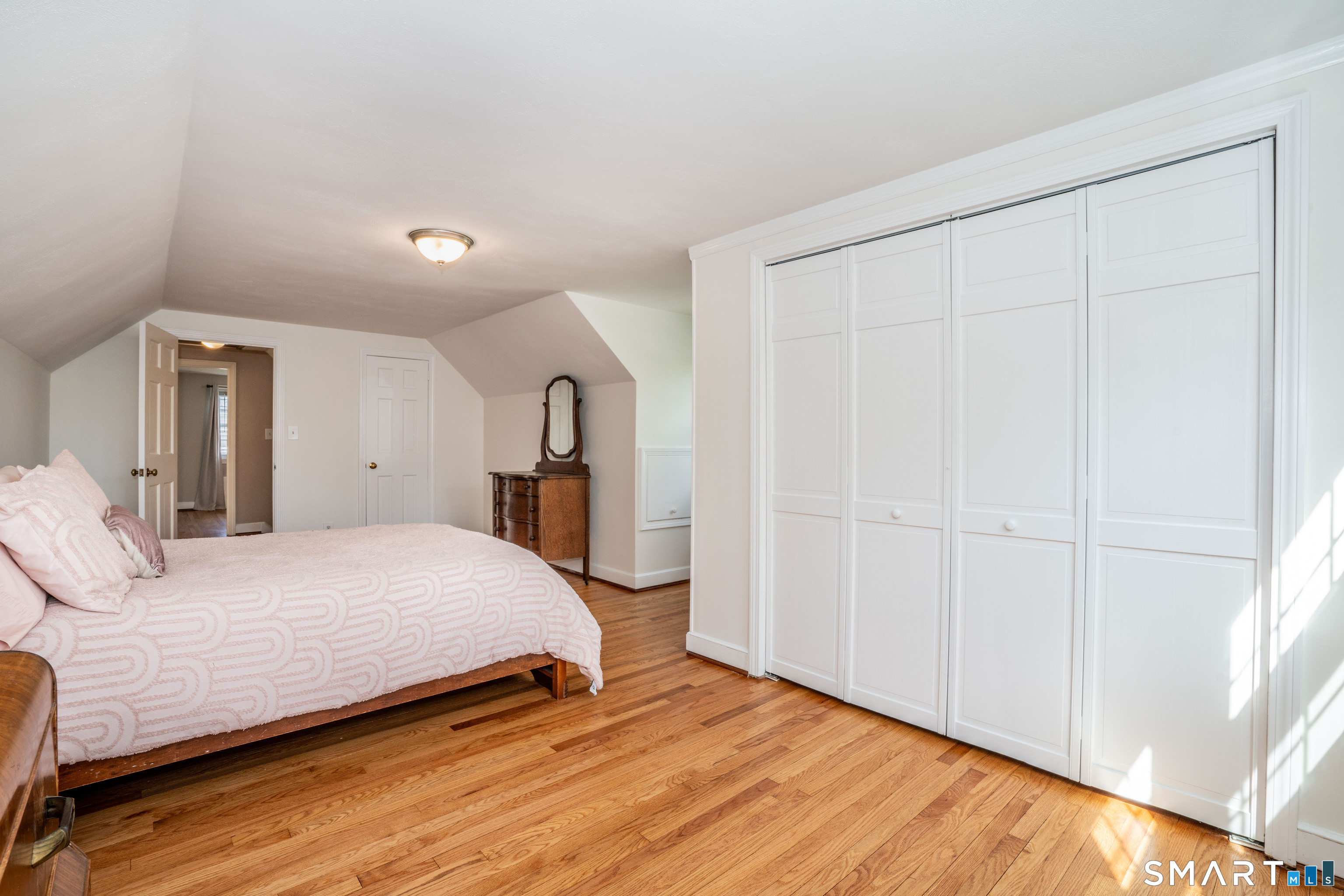 49 Foxridge Road West Hartford CT 06107