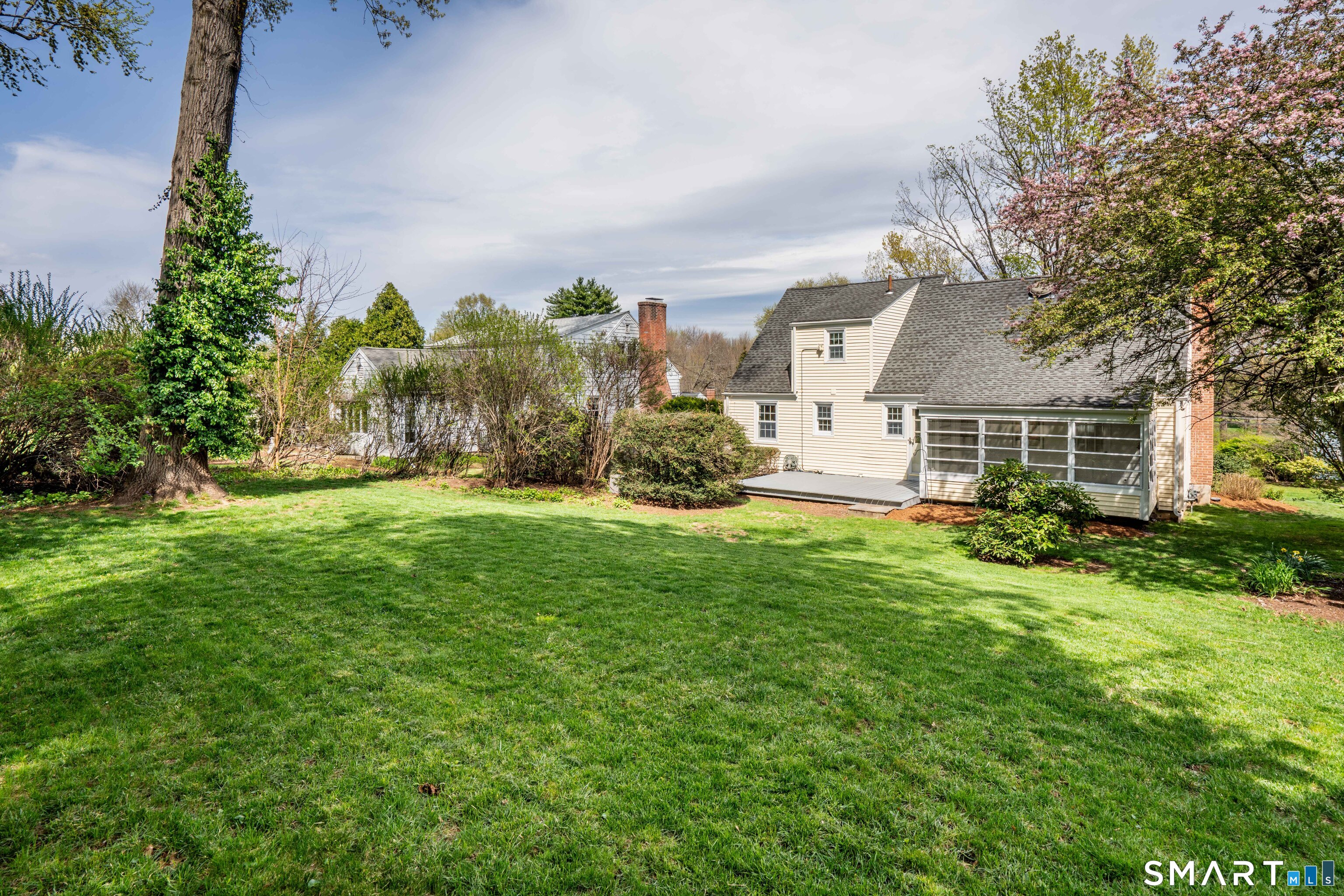 49 Foxridge Road West Hartford CT 06107