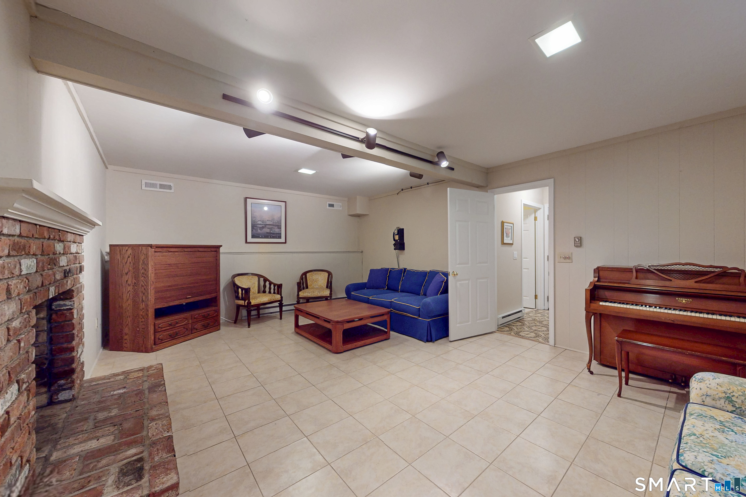 45 North Nabby Road Danbury CT 06811