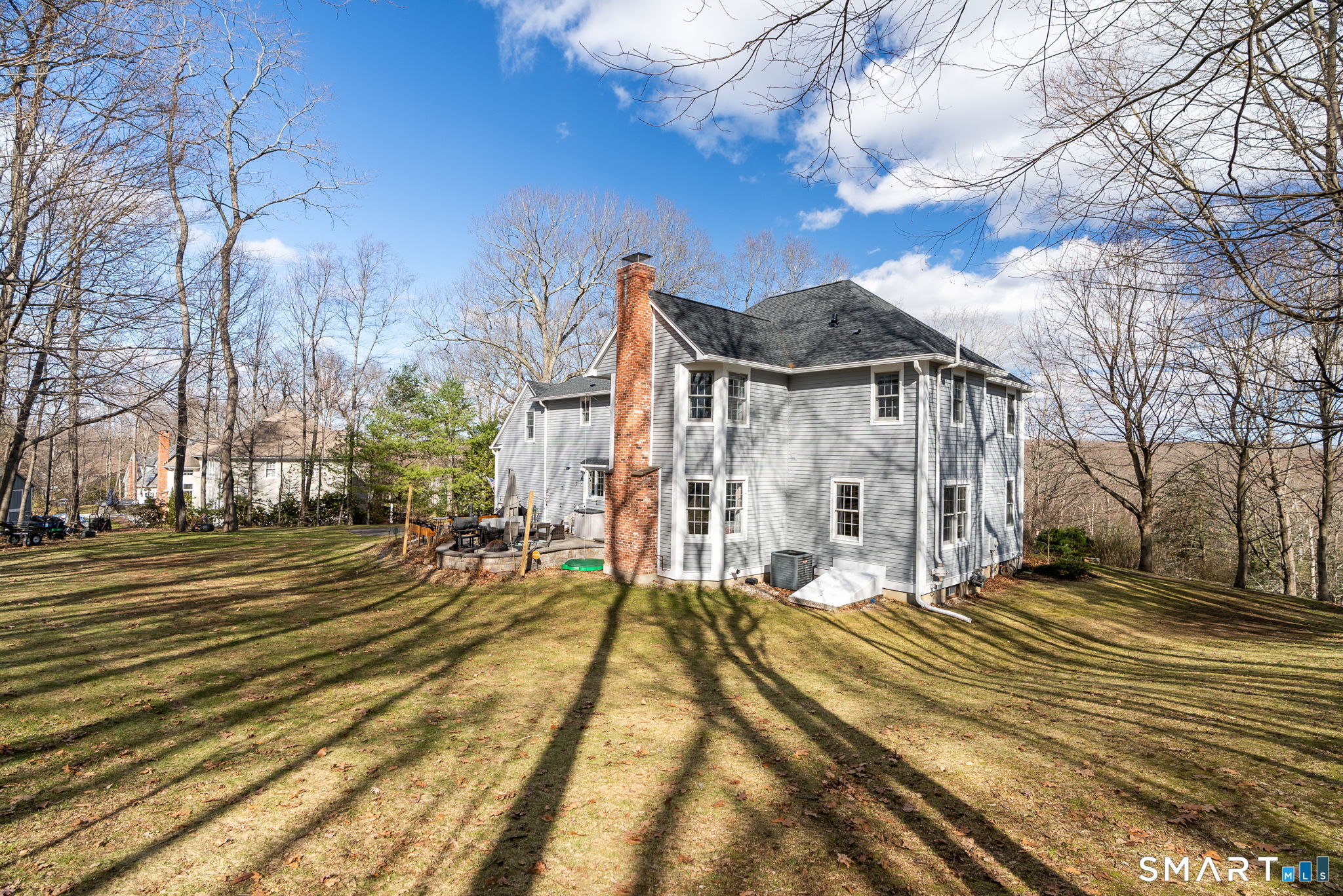 76 Lofgren Road Avon CT 06001