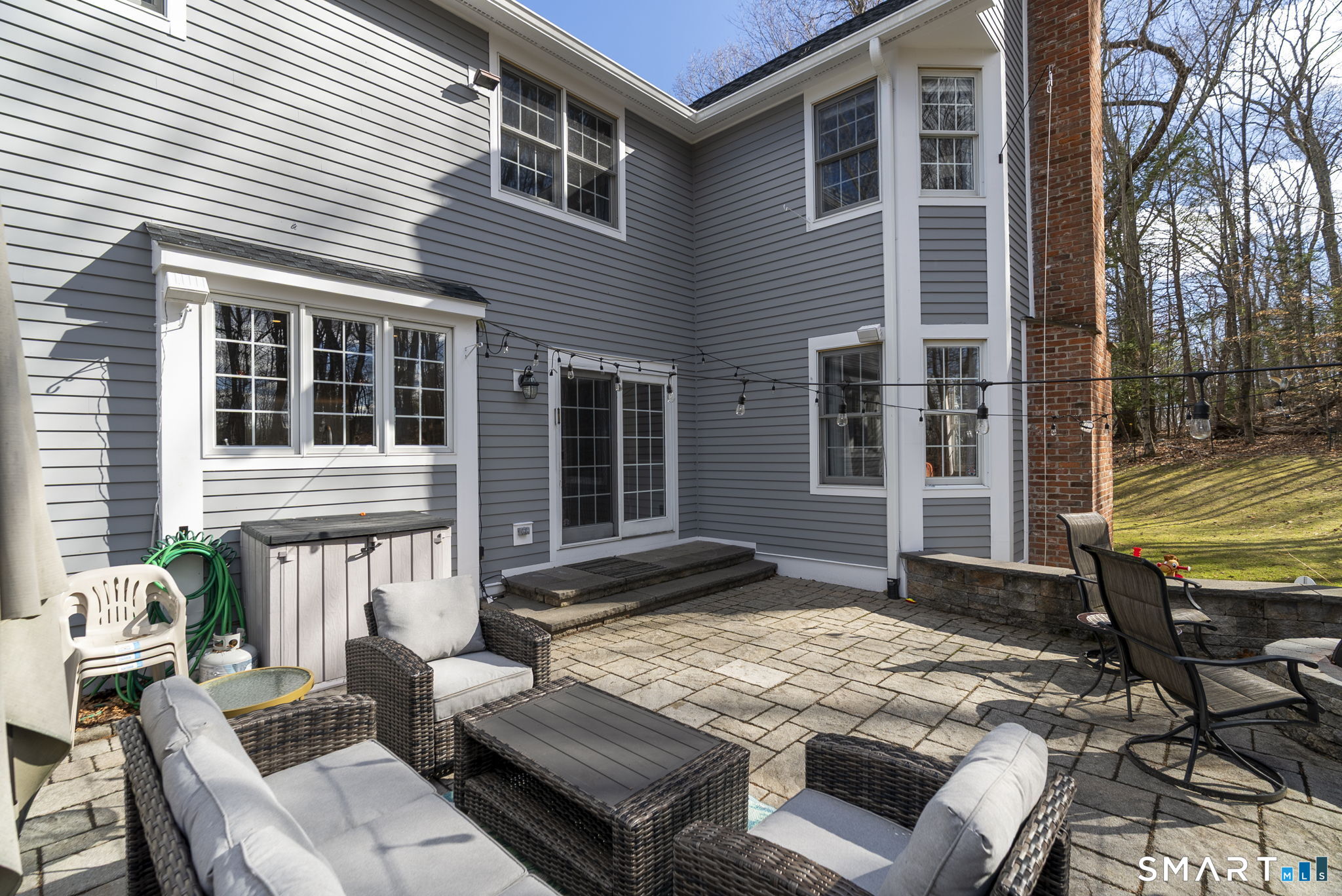 76 Lofgren Road Avon CT 06001