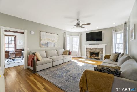 76 Lofgren Road Avon CT 06001