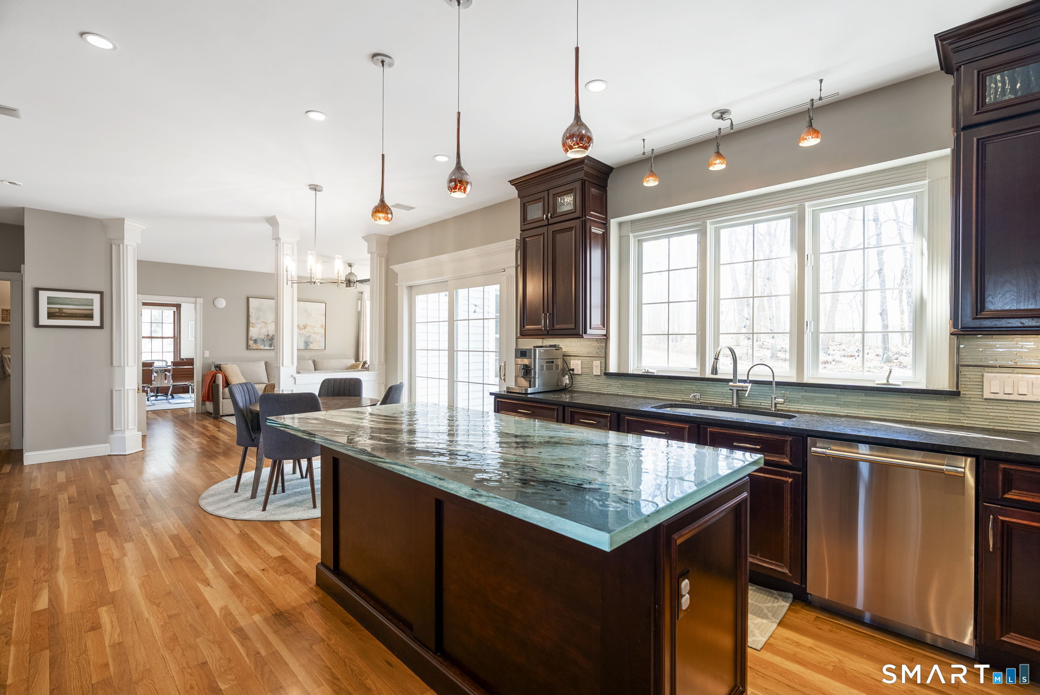 76 Lofgren Road Avon CT 06001