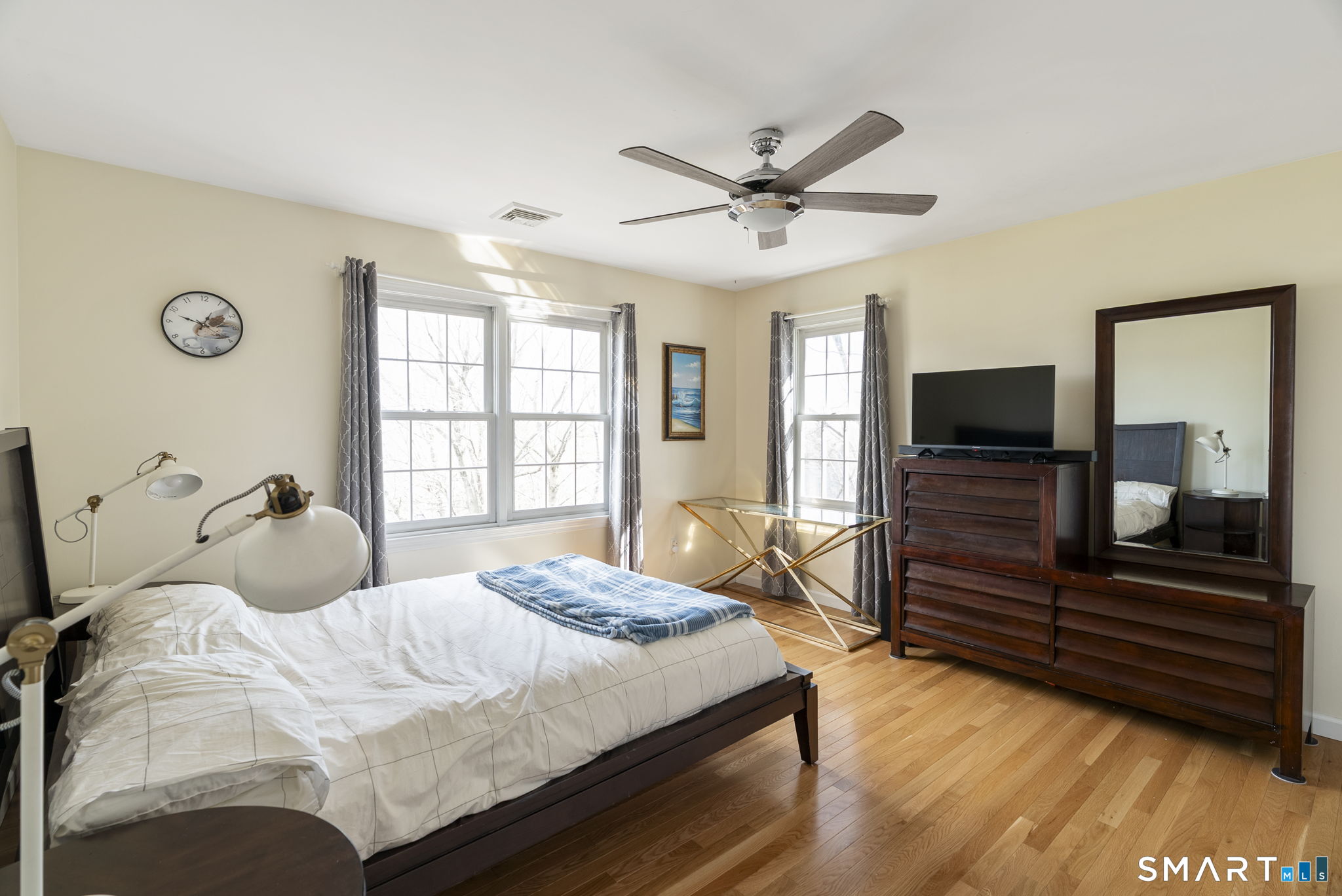 76 Lofgren Road Avon CT 06001