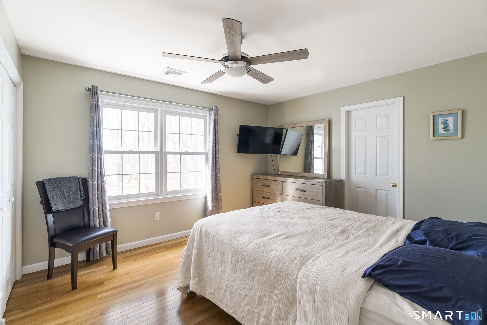 76 Lofgren Road Avon CT 06001