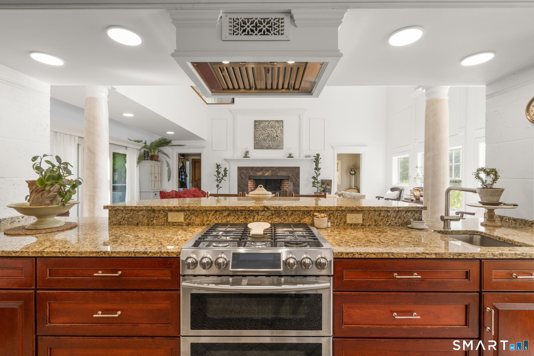 92 Quail Run Road Woodbury CT 06798