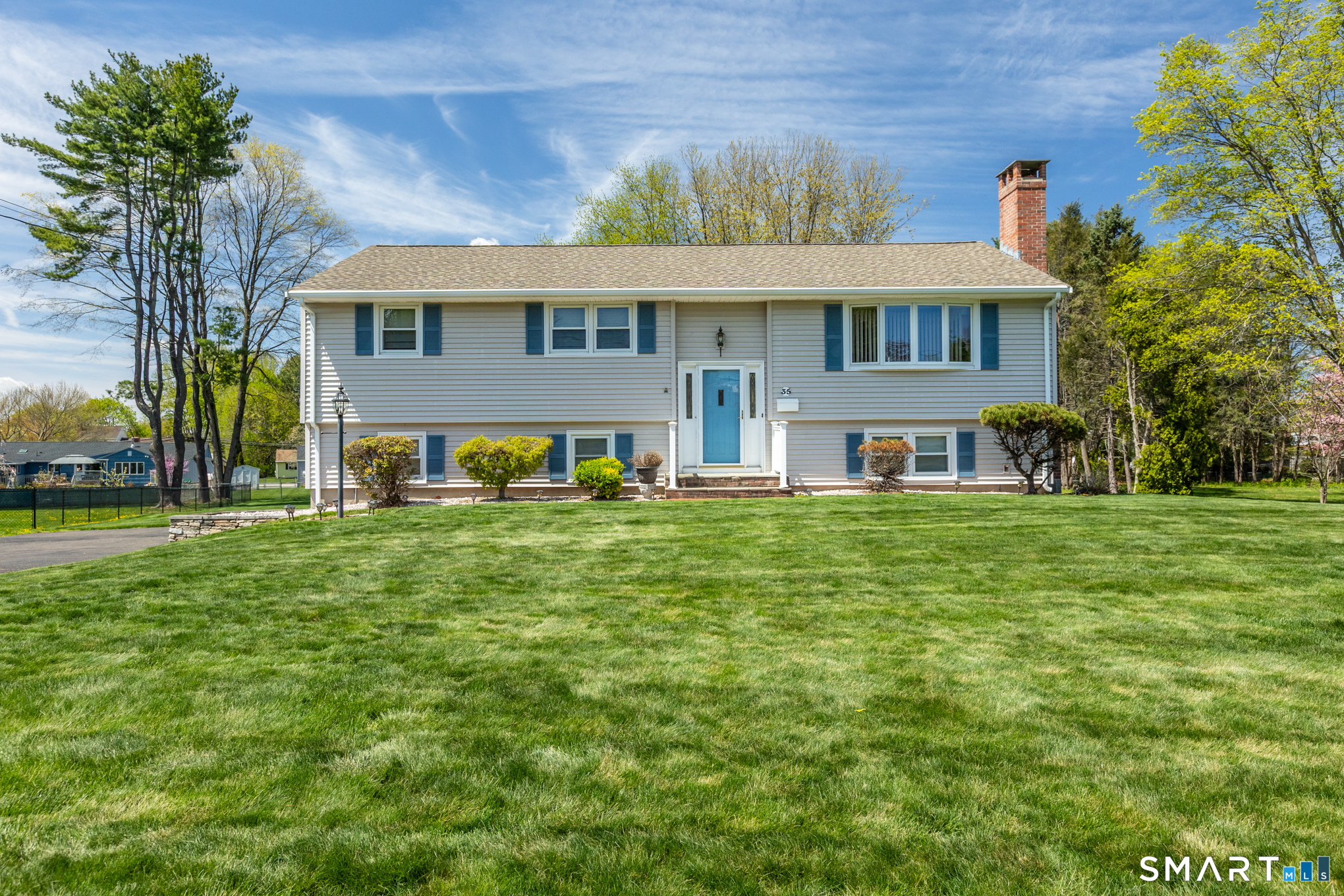 35 Puritan Lane Newington CT 06111