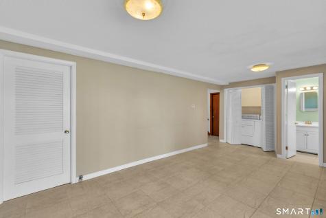 35 Puritan Lane Newington CT 06111