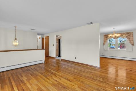 35 Puritan Lane Newington CT 06111