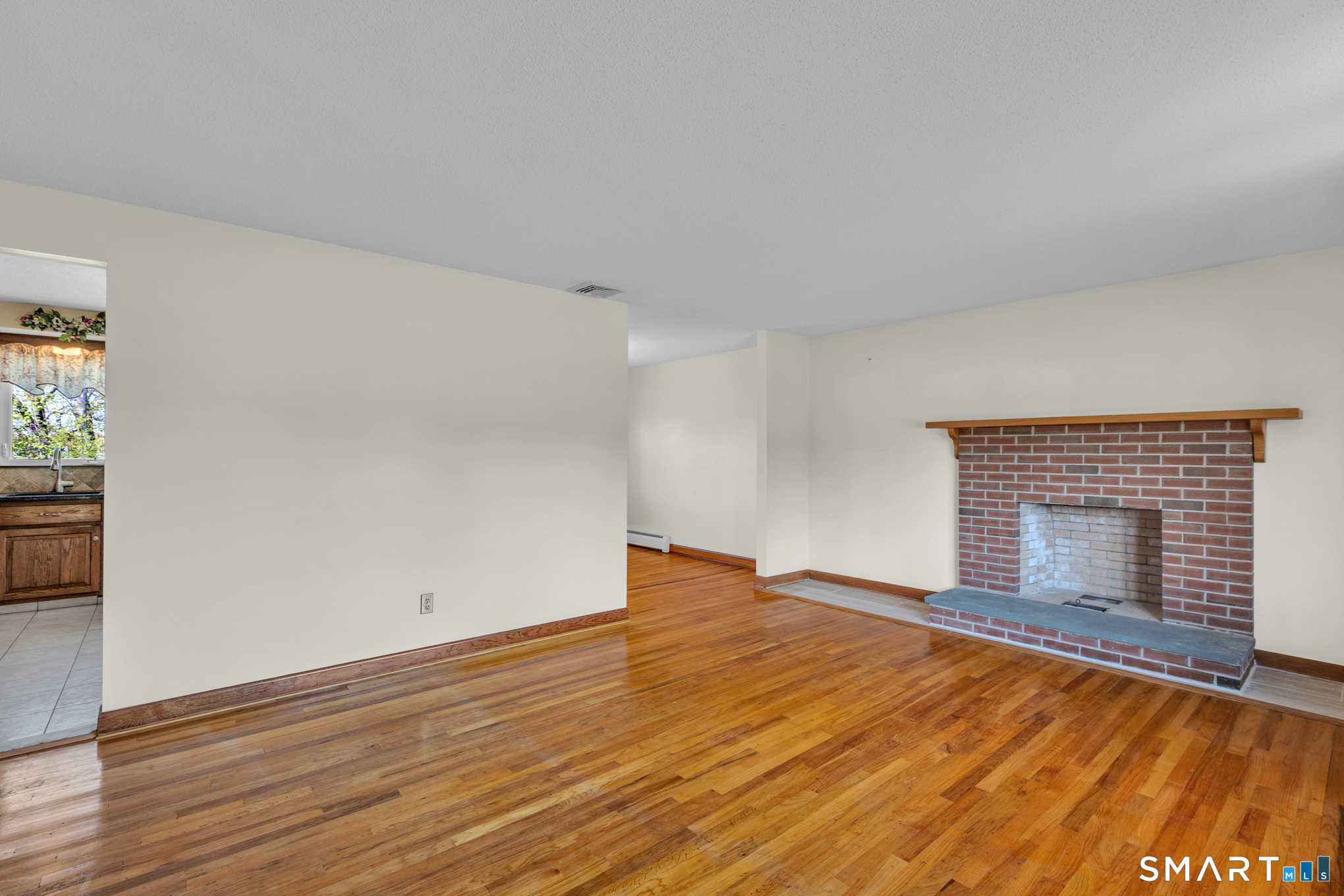 35 Puritan Lane Newington CT 06111