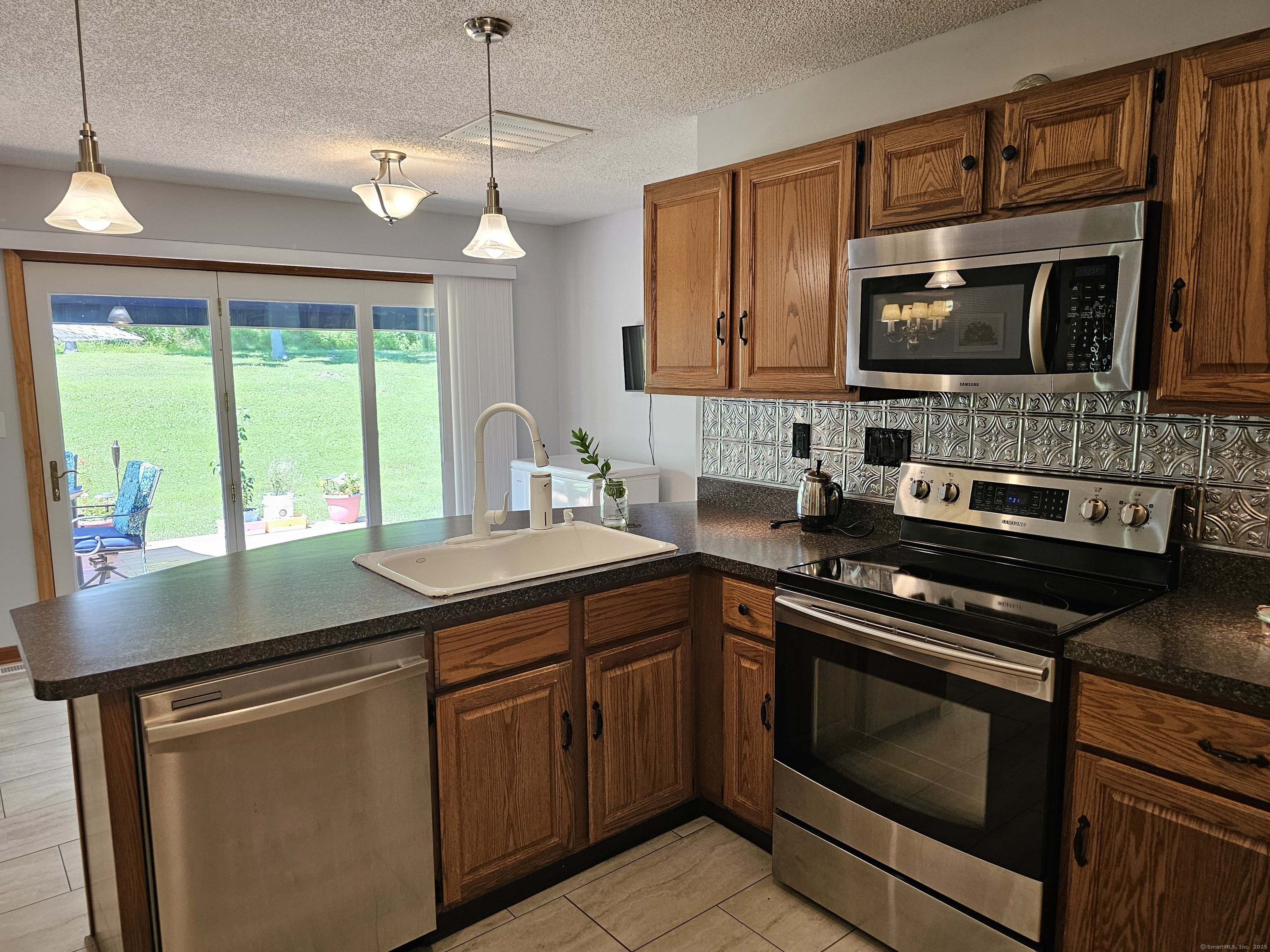 129 Oakbrook Lane Torrington CT 06790