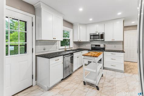 375 Allen Avenue Meriden CT 06451