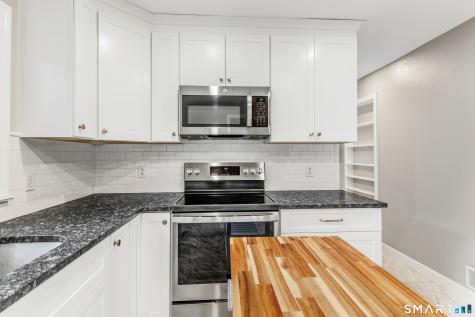 375 Allen Avenue Meriden CT 06451