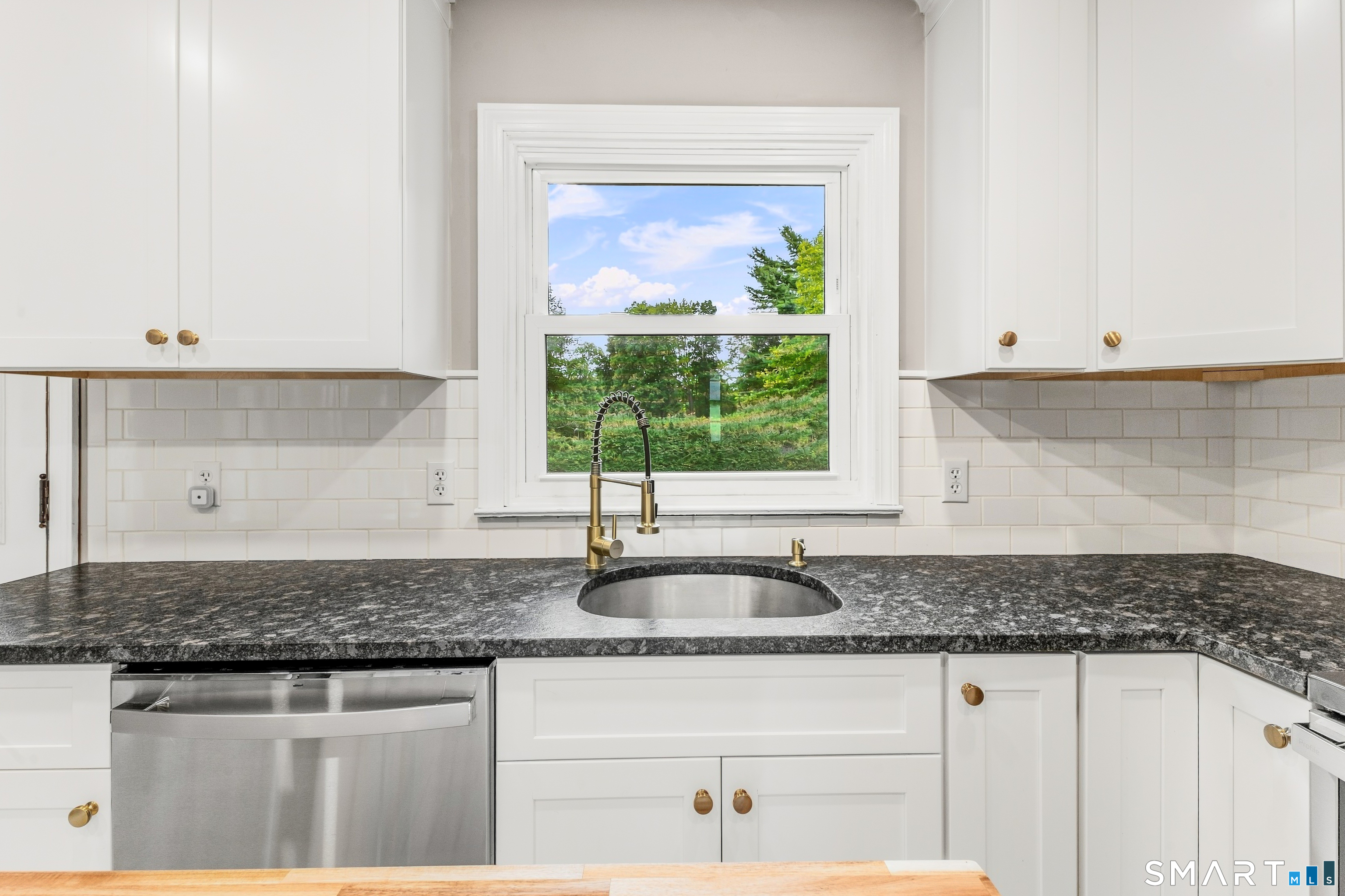 375 Allen Avenue Meriden CT 06451